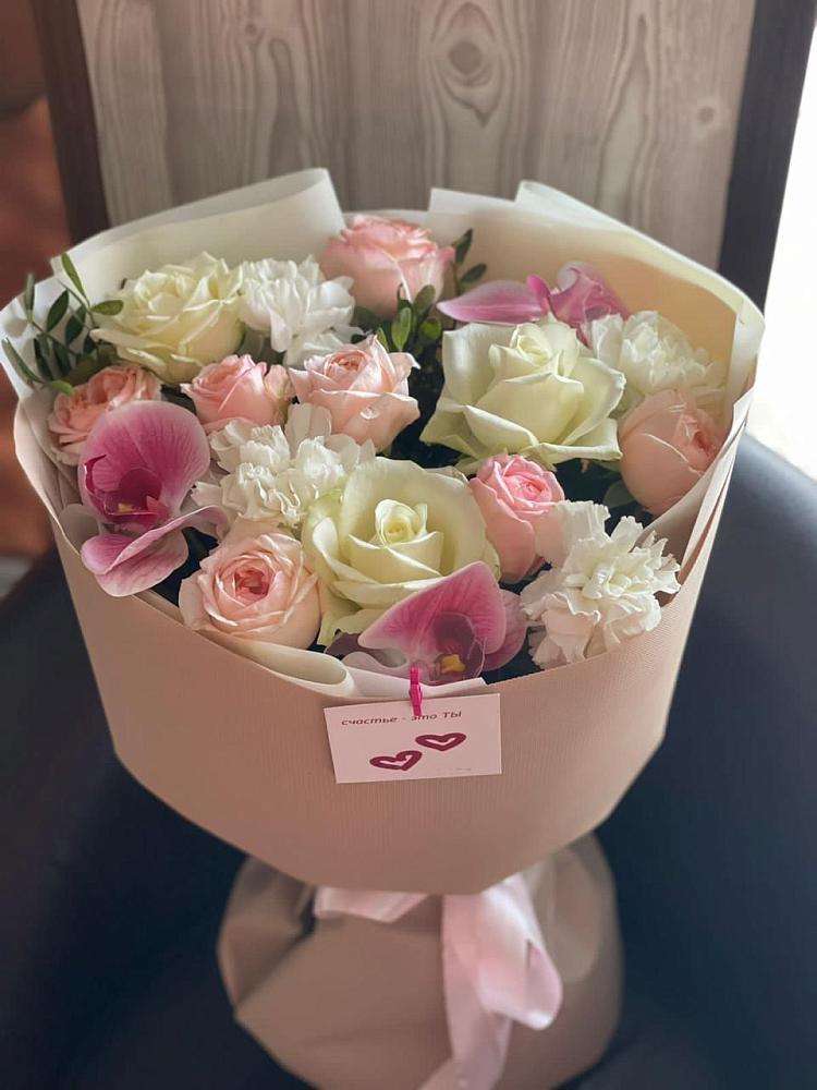 Букет цветов из: Орхидеи, Розы и Гвоздики в Кириллове