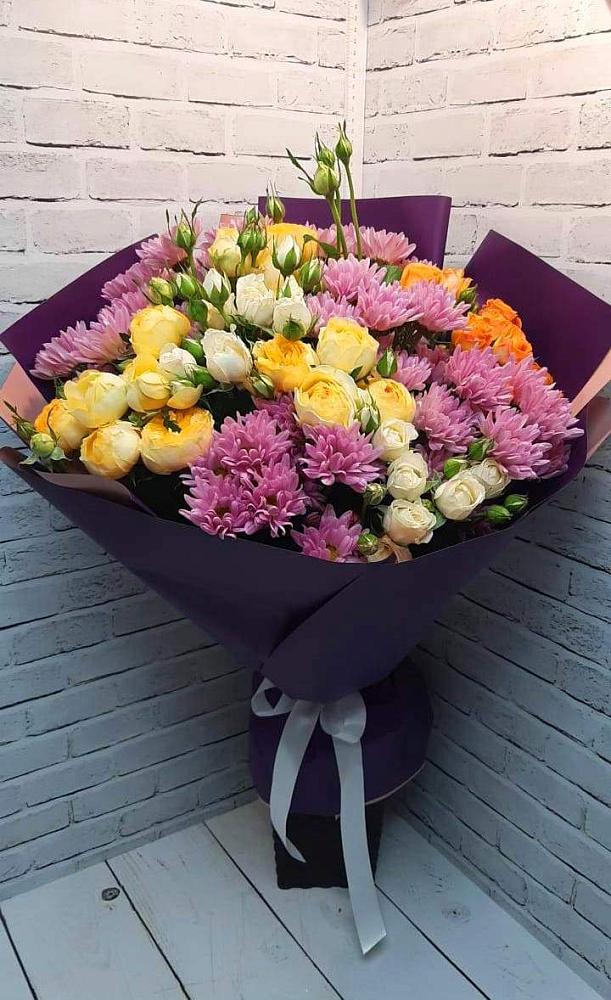 Букет цветов из: Хризантемы и Розы в Кириллове