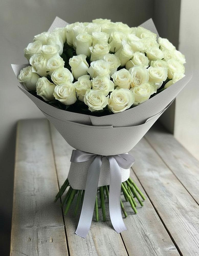 Букет 35 Белых роз в Кириллове