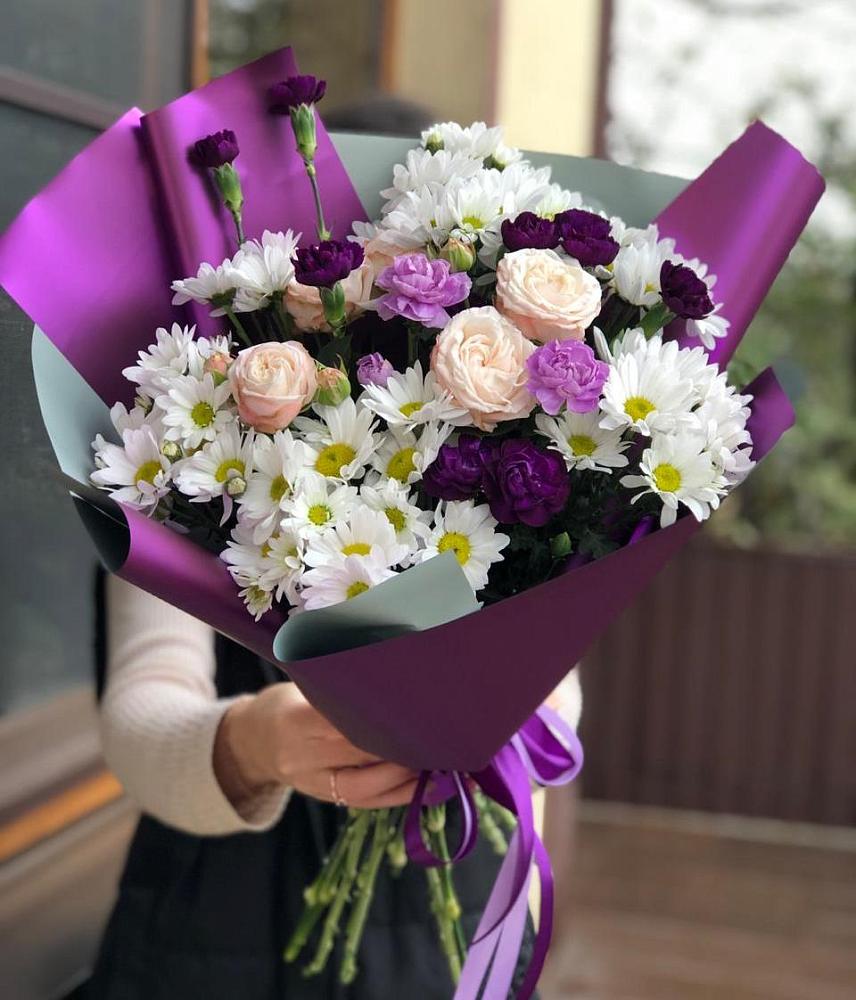 Букет цветов из: Хризантемы, Гвоздики и Розы в Кириллове