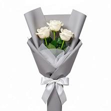 Букет 3 белые розы в Кириллове