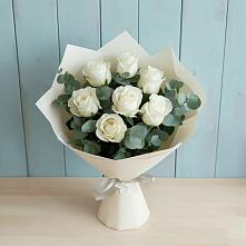 Букет Белые розы в Эвкалипте в Кириллове