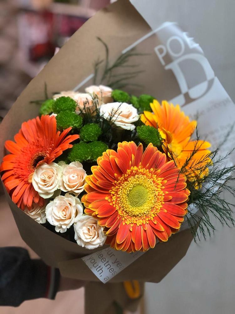 Букет цветов из: Герберы, Хризантемы и Розы в Кириллове